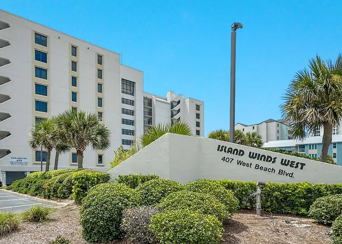 Island Winds West 879